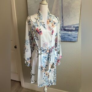 Helena Quinn Floral Satin Robe in White with Blue & Pink Blooms